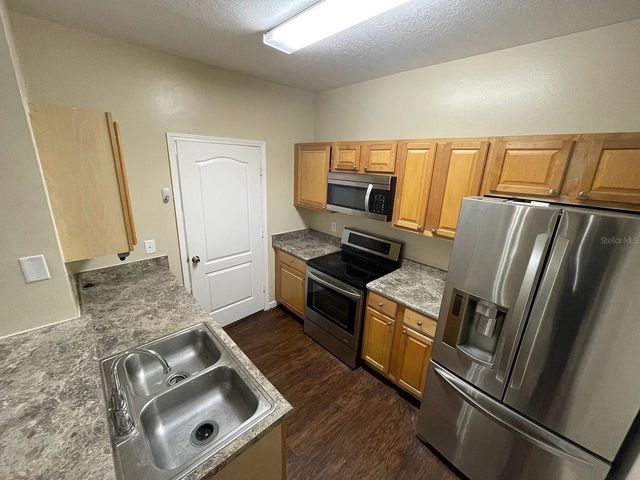 17977 VILLA CREEK DRIVE 17977, Tampa, FL 33647