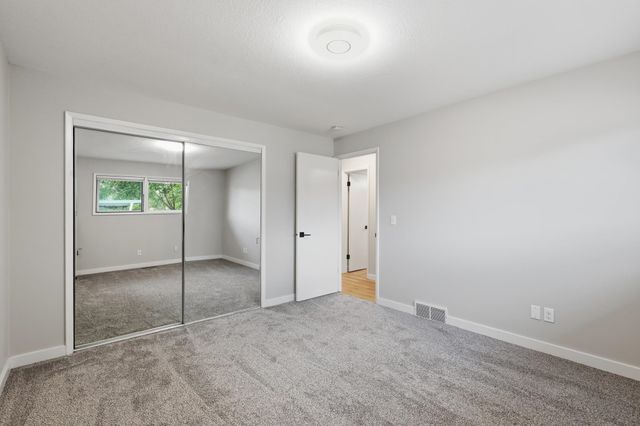 902 N wilbur Rd, Spokane Valley, WA 99206