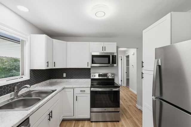902 N wilbur Rd, Spokane Valley, WA 99206