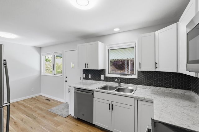 902 N wilbur Rd, Spokane Valley, WA 99206