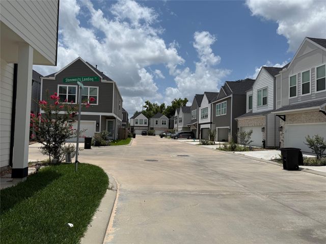 11321 Stonework Grove Lane, Houston, TX 77076
