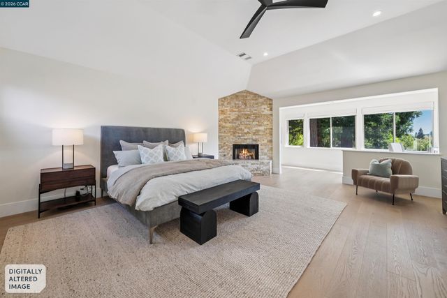 207 Live Oak Dr, Danville, CA 94506