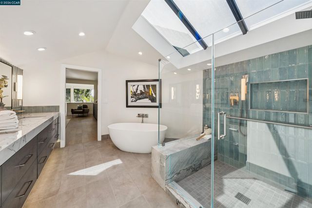 207 Live Oak Dr, Danville, CA 94506