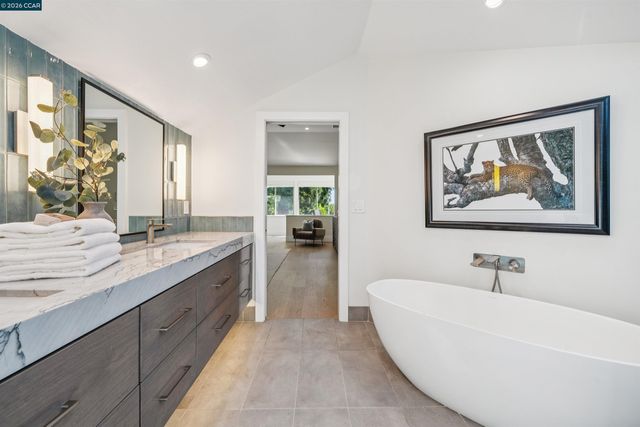 207 Live Oak Dr, Danville, CA 94506