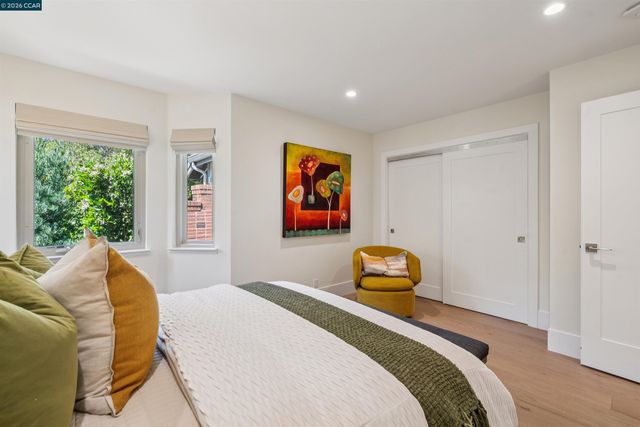 207 Live Oak Dr, Danville, CA 94506