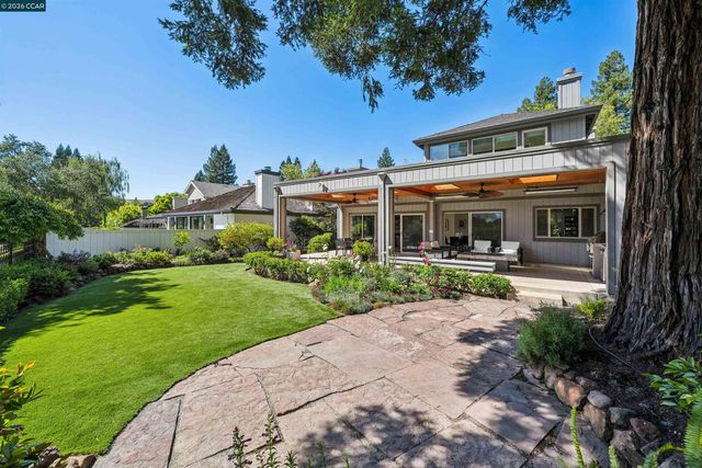 207 Live Oak Dr, Danville, CA 94506