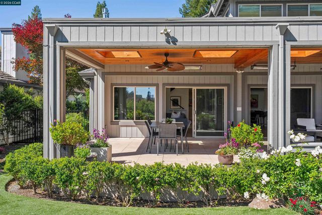 207 Live Oak Dr, Danville, CA 94506