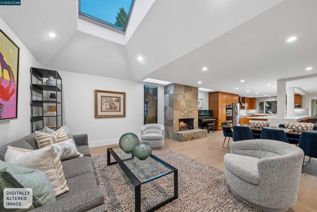 207 Live Oak Dr, Danville, CA 94506