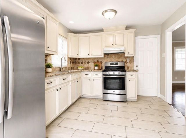 6927 Burgess Street, Houston, TX 77021