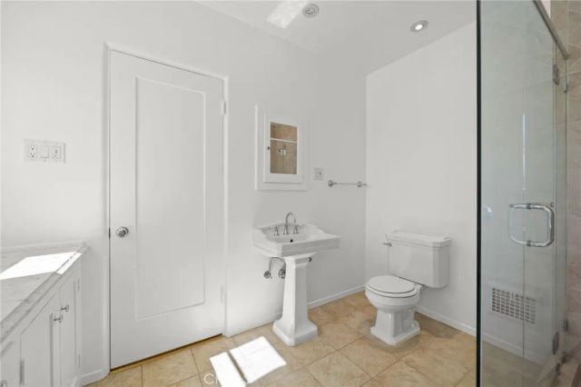 112 N. Highland Ave, Hancock Park, CA 90036