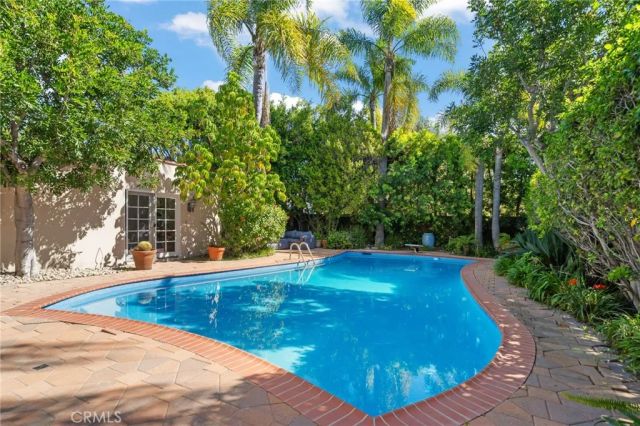 112 N. Highland Ave, Hancock Park, CA 90036