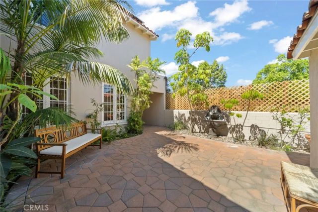 112 N. Highland Ave, Hancock Park, CA 90036