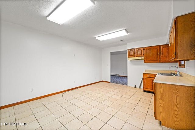 261 Lance Lane, Lafollette, TN 37766