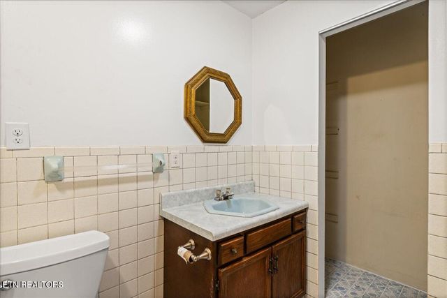 261 Lance Lane, Lafollette, TN 37766