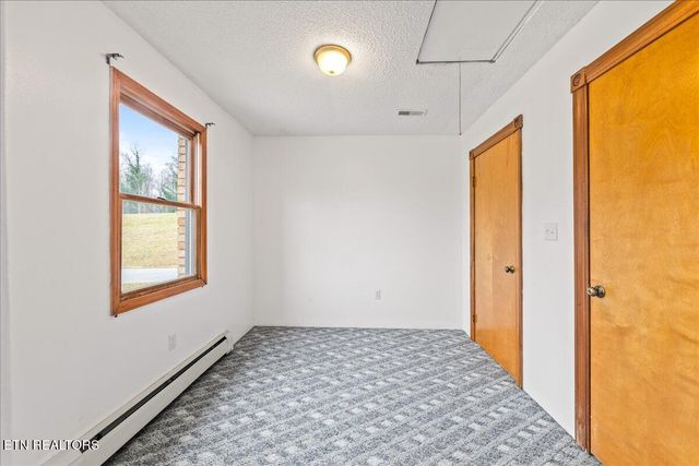 261 Lance Lane, Lafollette, TN 37766