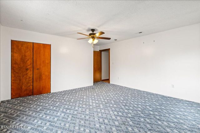 261 Lance Lane, Lafollette, TN 37766