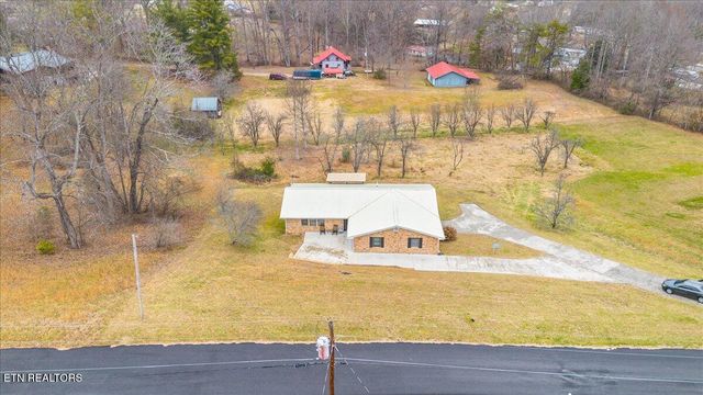 261 Lance Lane, Lafollette, TN 37766