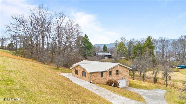 261 Lance Lane, Lafollette, TN 37766