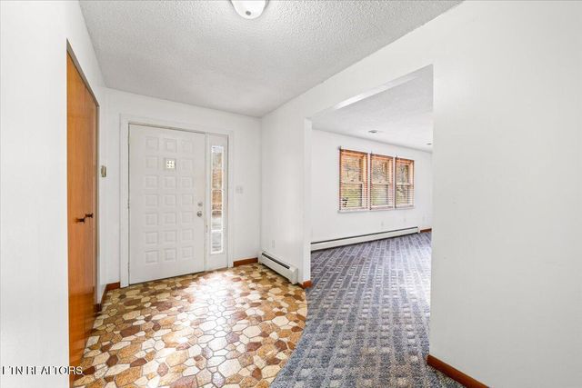 261 Lance Lane, Lafollette, TN 37766