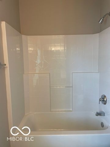 1610 Trainers Circle, Indianapolis, IN 46239