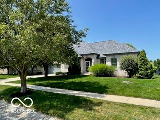 1610 Trainers Circle, Indianapolis, IN 46239