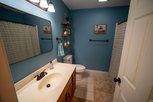 510 Riecken Drive, Evansville, IN 47711