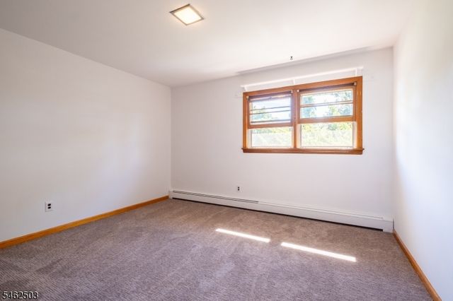 34 Cottage Pl, Garfield City, NJ 07026