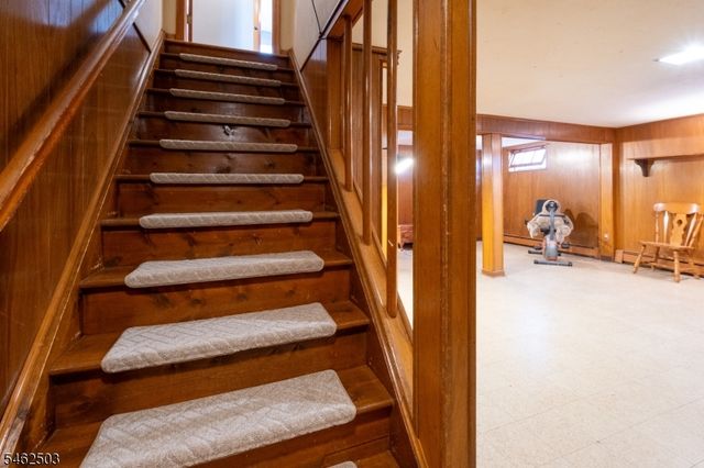 34 Cottage Pl, Garfield City, NJ 07026