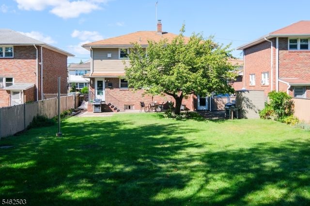 34 Cottage Pl, Garfield City, NJ 07026