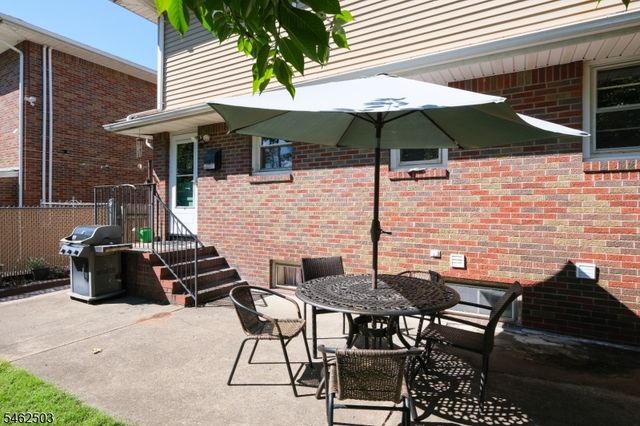 34 Cottage Pl, Garfield City, NJ 07026