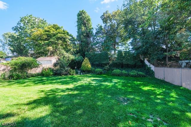 34 Cottage Pl, Garfield City, NJ 07026