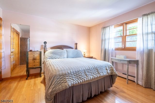 34 Cottage Pl, Garfield City, NJ 07026