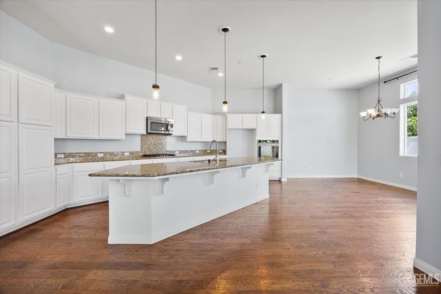 508 White Alder Drive, Bakersfield, CA 93314