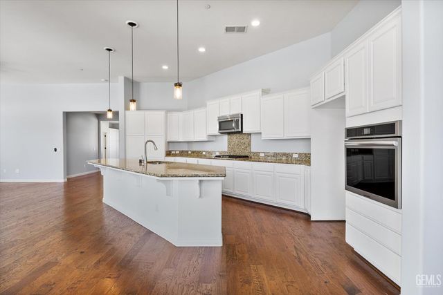 508 White Alder Drive, Bakersfield, CA 93314