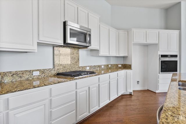 508 White Alder Drive, Bakersfield, CA 93314