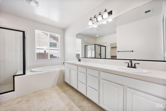 508 White Alder Drive, Bakersfield, CA 93314
