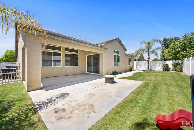 508 White Alder Drive, Bakersfield, CA 93314