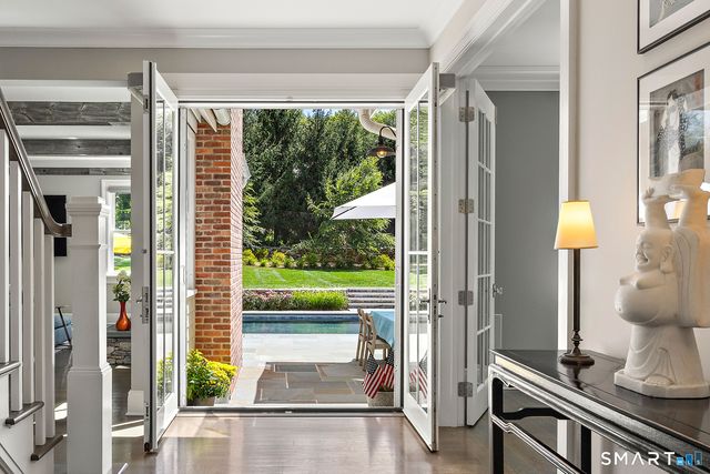 49 Hillspoint Road, Westport, CT 06880