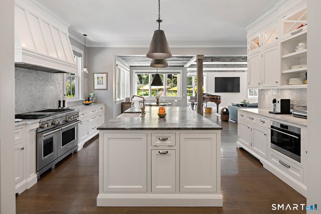 49 Hillspoint Road, Westport, CT 06880