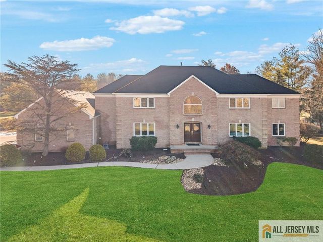 21 Drinking Brook Road, South Brunswick, NJ 08852