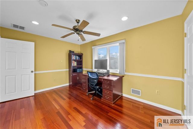 21 Drinking Brook Road, South Brunswick, NJ 08852