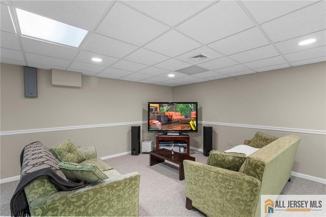 21 Drinking Brook Road, South Brunswick, NJ 08852