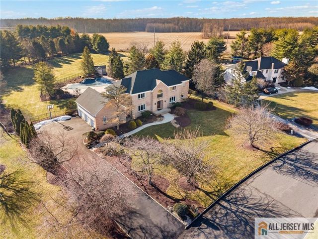 21 Drinking Brook Road, South Brunswick, NJ 08852