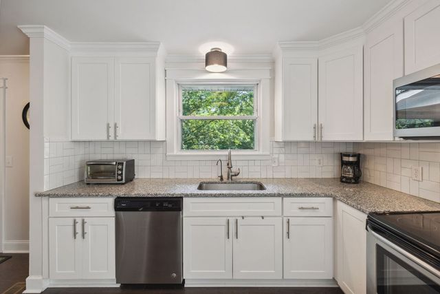 540 Brewer Dr, Nashville, TN 37211