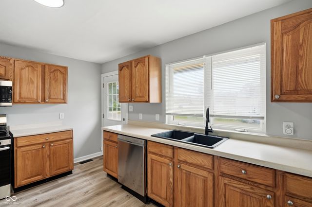 731 Manhattan Avenue, Indianapolis, IN 46241