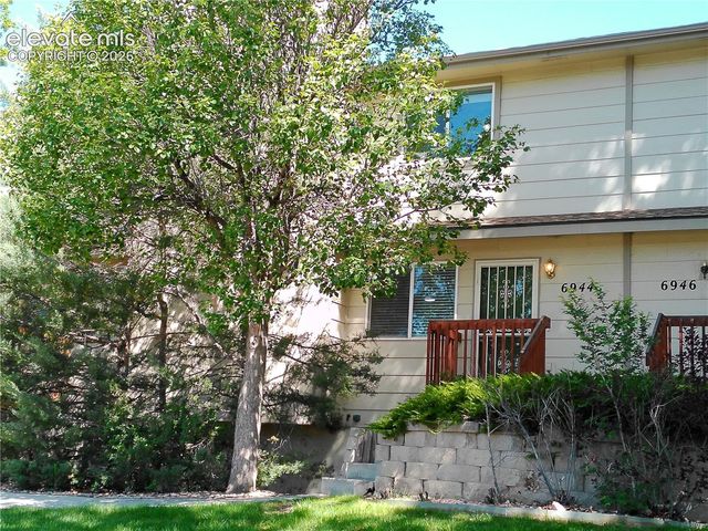 6944 Palmer Park Boulevard, Colorado Springs, CO 80915