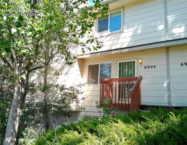6944 Palmer Park Boulevard, Colorado Springs, CO 80915