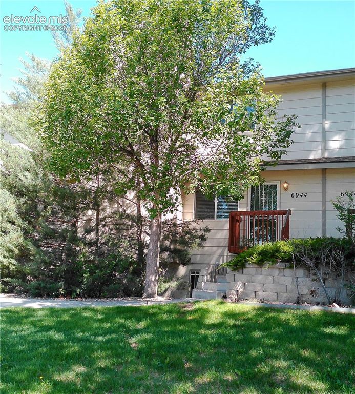 6944 Palmer Park Boulevard, Colorado Springs, CO 80915