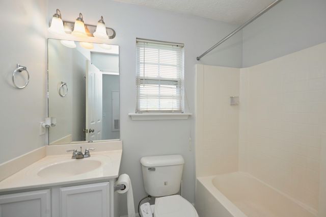 104 Parker Dr, Antioch, TN 37013