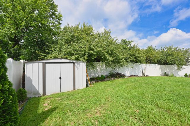 104 Parker Dr, Antioch, TN 37013
